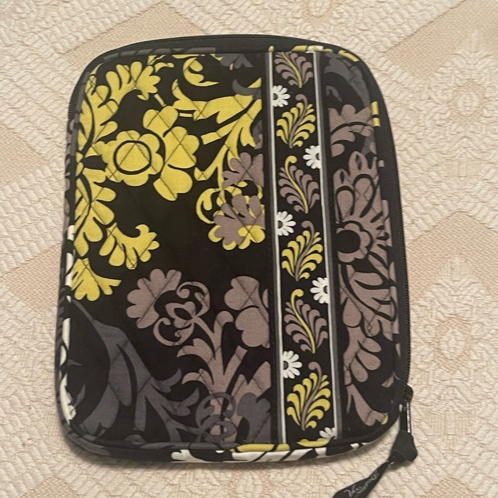 Vera Bradley Baroque Tablet Sleeve NWOT